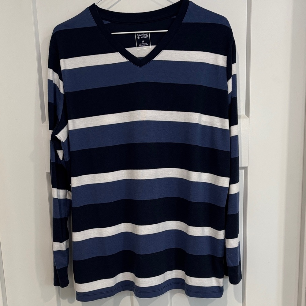 V-Neck Long Sleeve Tunic - Navy, Blue & White